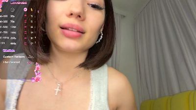 AmyHeuvelmann live cam on Cam4