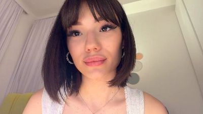 AmyHeuvelmann live cam on Cam4