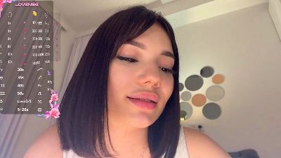 AmyHeuvelmann live cam on Cam4