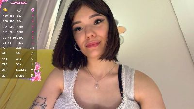 AmyHeuvelmann live cam on Cam4