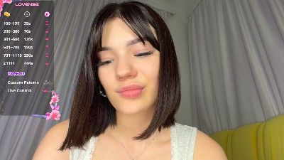 AmyHeuvelmann live cam on Cam4