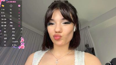 AmyHeuvelmann live cam on Cam4