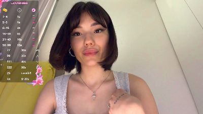AmyHeuvelmann live cam on Cam4