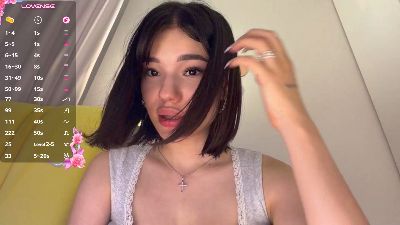 AmyHeuvelmann live cam on Cam4