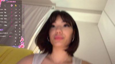 AmyHeuvelmann live cam on Cam4