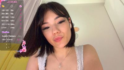 AmyHeuvelmann live cam on Cam4