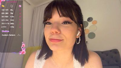 AmyHeuvelmann live cam on Cam4