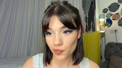 AmyHeuvelmann live cam on Cam4