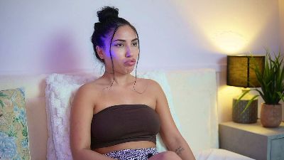 AmyKaiya live cam on Cam4