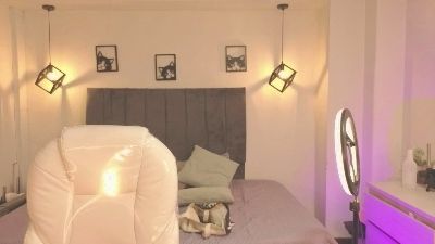 Amy_Kiitty live cam on Cam4