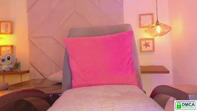 Amyra_Collins live cam on Cam4