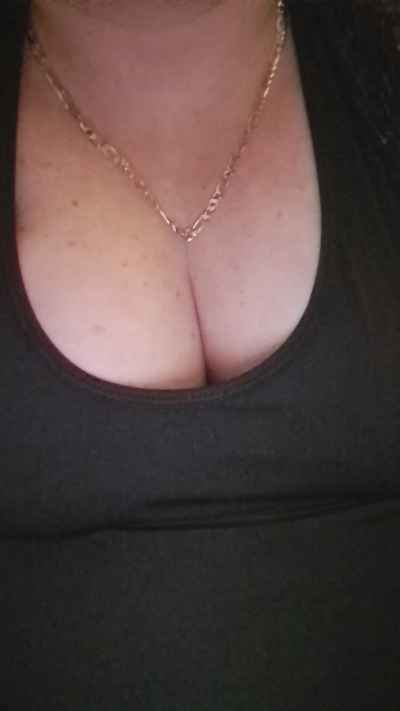 Ana2024 live cam on Cam4