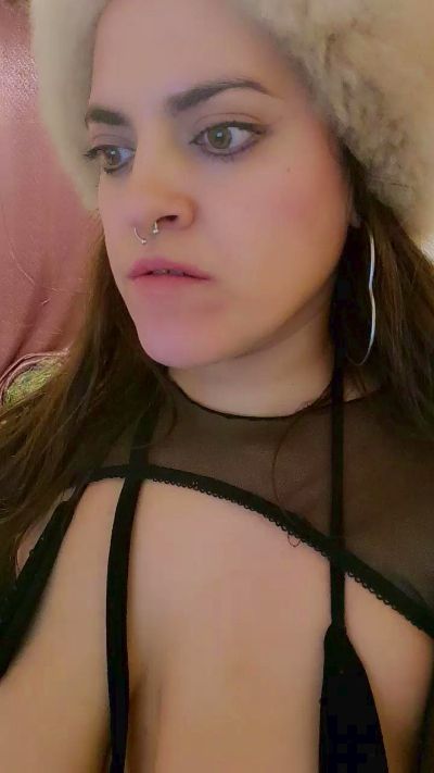 Anahisnina live cam on Cam4