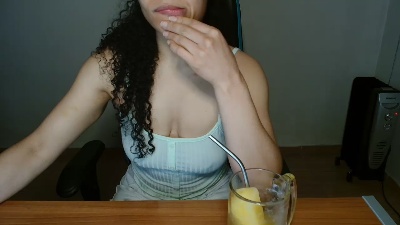 Anaih26 live cam on Cam4