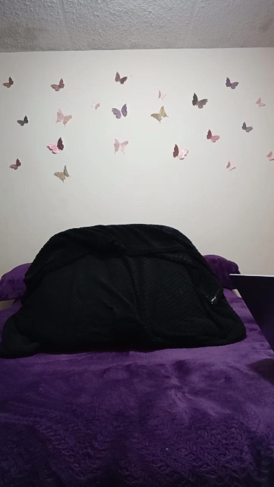 Anais_M live cam on Cam4