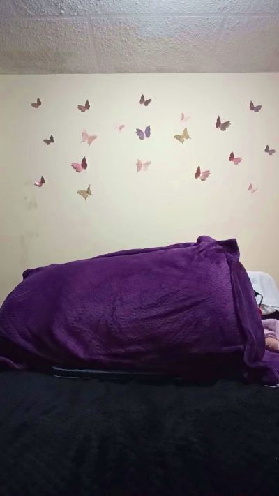 Anais_M live cam on Cam4