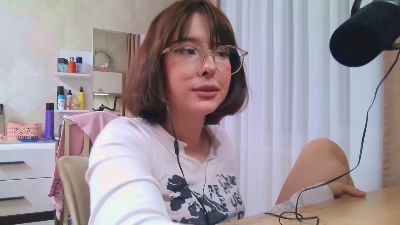 AnalAvi live cam on Cam4