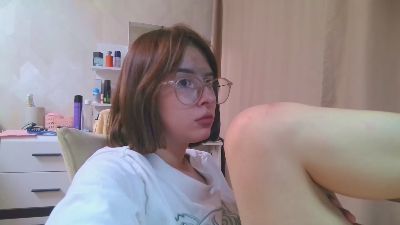 AnalAvi live cam on Cam4