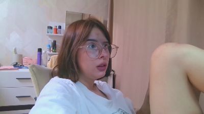 AnalAvi live cam on Cam4
