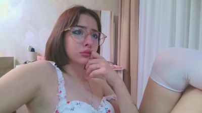 AnalAvi live cam on Cam4