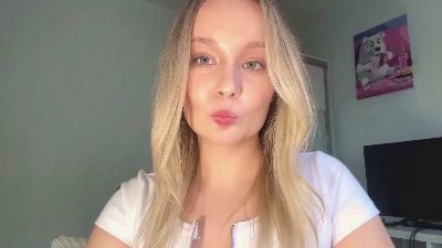 AnamariaLeever live cam on Cam4