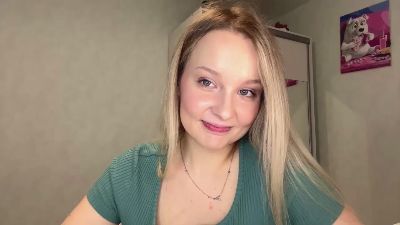 AnamariaLeever live cam on Cam4