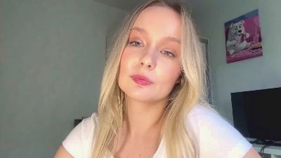 AnamariaLeever live cam on Cam4