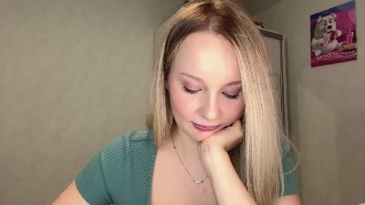 AnamariaLeever live cam on Cam4