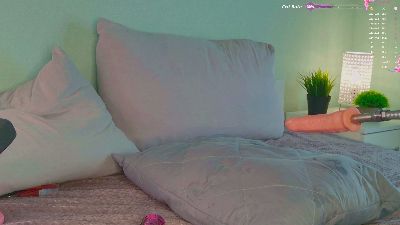 AnayaLowe live cam on Cam4