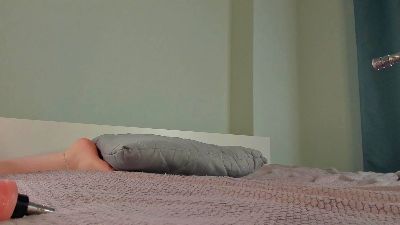 AnayaLowe live cam on Cam4