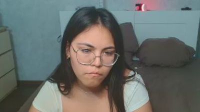 Anda_here live cam on Cam4