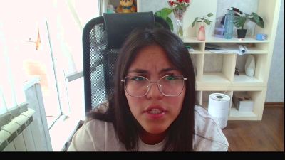 Anda_here live cam on Cam4