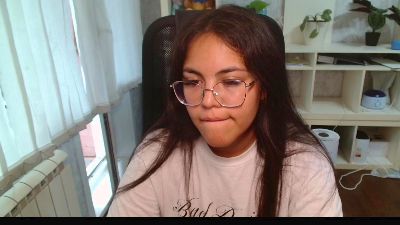 Anda_here live cam on Cam4