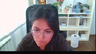 Anda_here live cam on Cam4