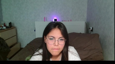 Anda_here live cam on Cam4