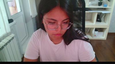 Anda_here live cam on Cam4