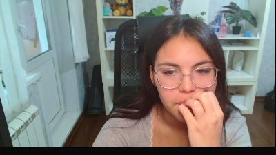 Anda_here live cam on Cam4