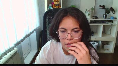 Anda_here live cam on Cam4