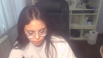 Anda_here live cam on Cam4