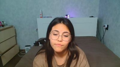 Anda_here live cam on Cam4