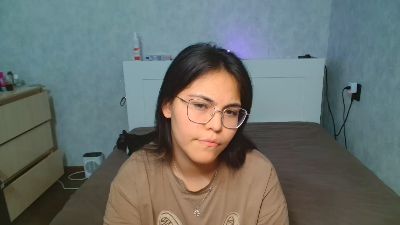 Anda_here live cam on Cam4