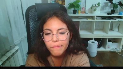 Anda_here live cam on Cam4