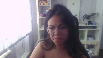 Anda_here live cam on Cam4