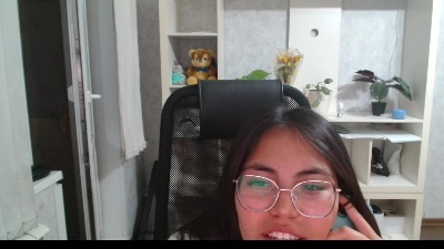 Anda_here live cam on Cam4