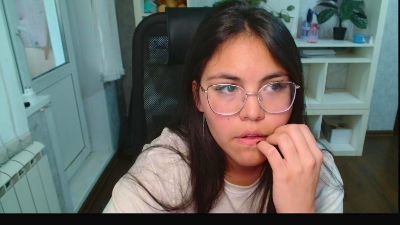 Anda_here live cam on Cam4