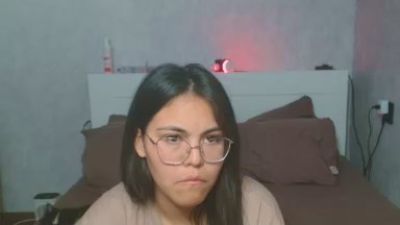 Anda_here live cam on Cam4