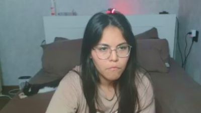 Anda_here live cam on Cam4
