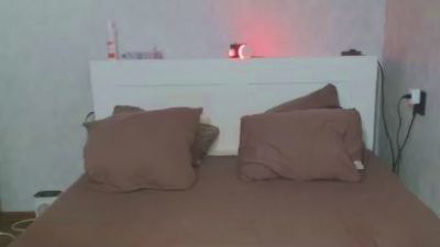 Anda_here live cam on Cam4
