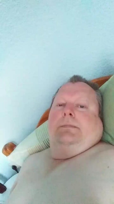 Andre124231 live cam on Cam4