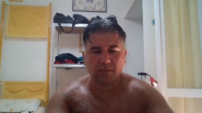 Andreaitafg live cam on Cam4